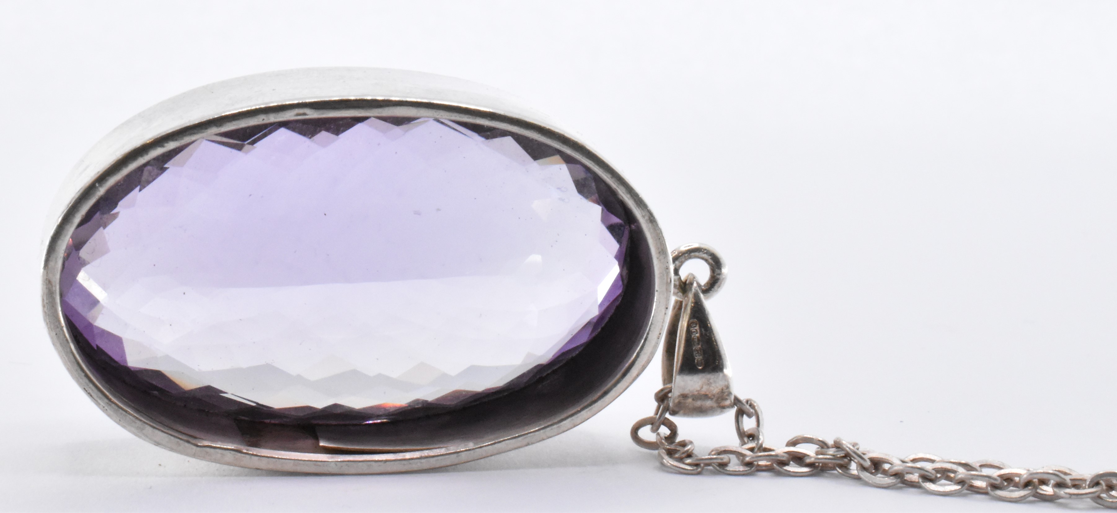 925 SILVER AMETHYST PENDANT NECKLACE & RING. - Image 7 of 8