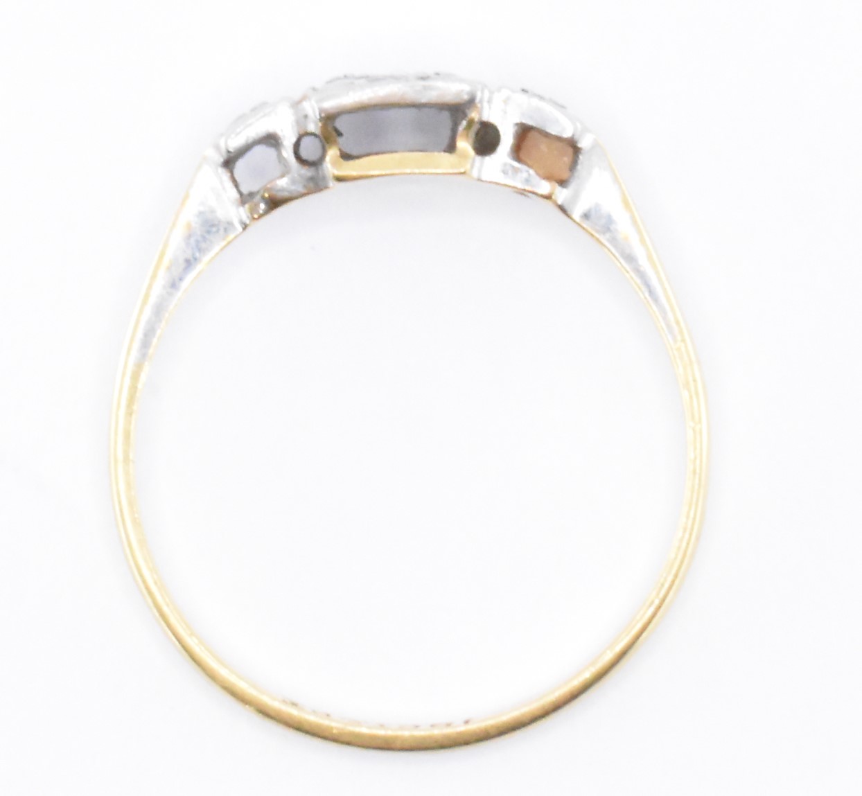 18CT GOLD PLATINUM & DIAMOND RING - Image 7 of 7