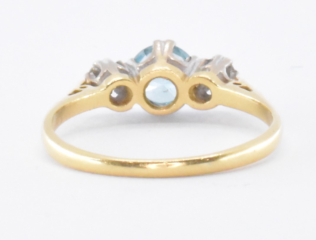 HALLMARKED 18CT GOLD BLUE ZIRCON & DIAMOND RING - Image 3 of 5