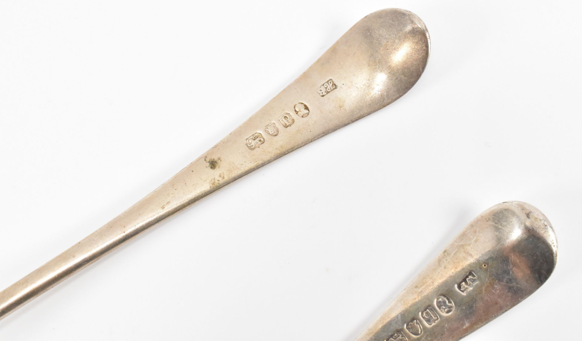 TWO GEORGE III SILVER HALLMARKED SPOONS - Bild 5 aus 5