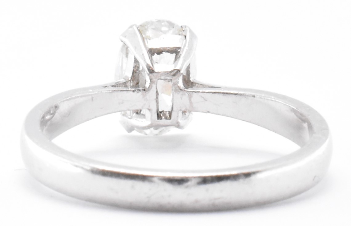 18CT WHITE GOLD & DIAMOND SOLITAIRE RING - Image 3 of 4