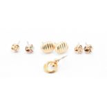 GROUP OF 18CT & 9CT GOLD EARRINGS