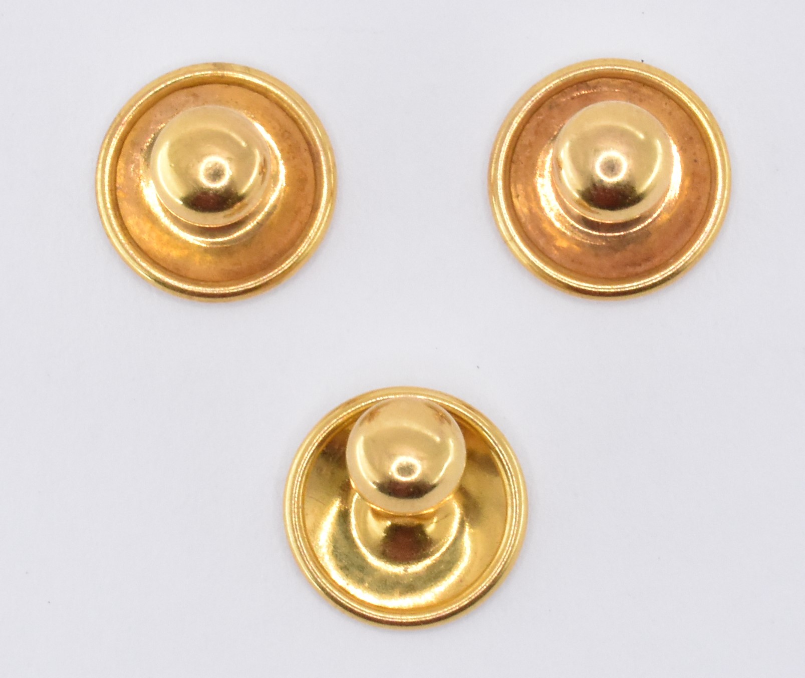 THREE 9CT GOLD COLLAR STUDS