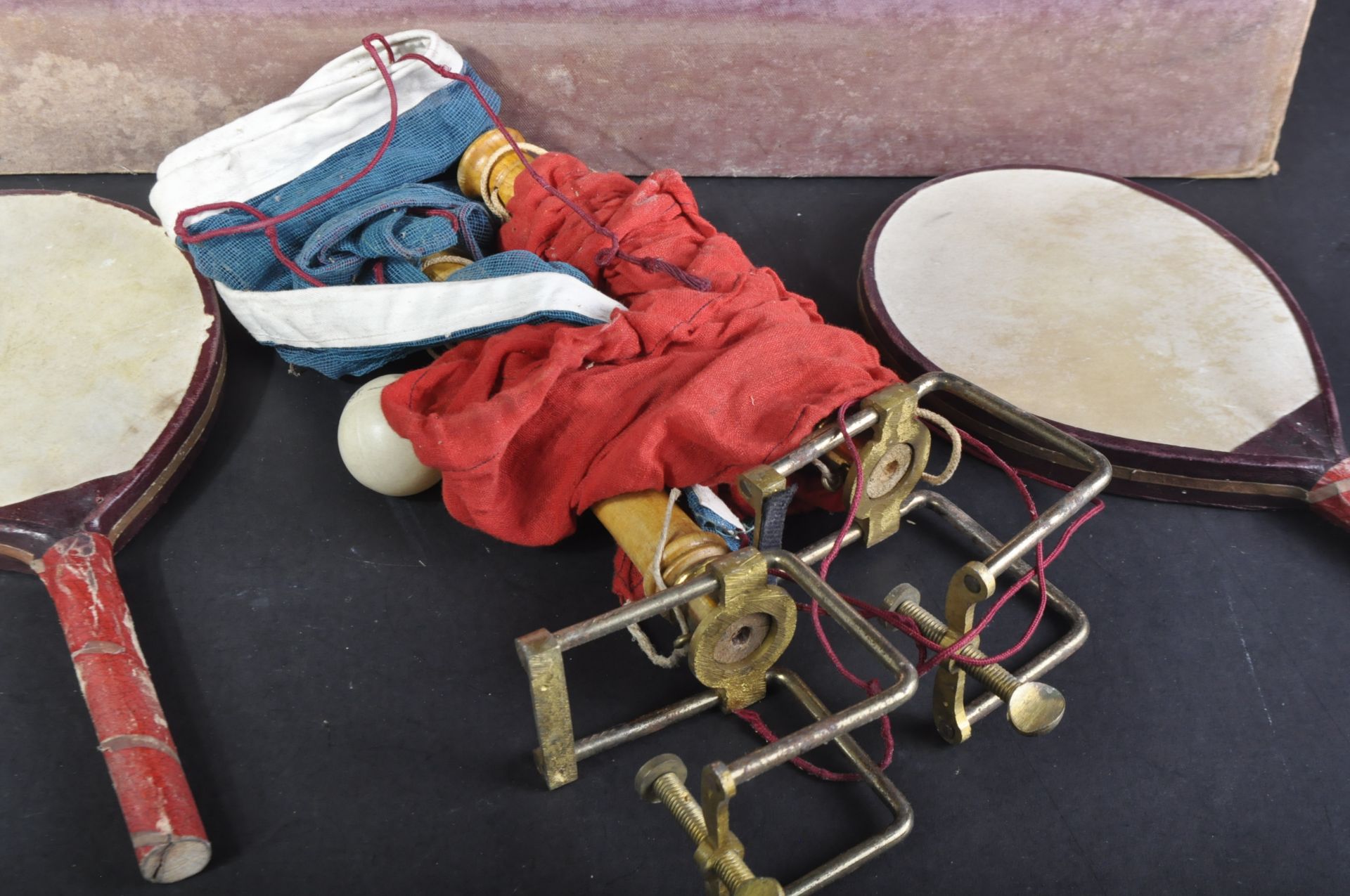 LATE 19TH CENTURY J JAQUES TABLE TOP PING PONG GAME - Image 3 of 5