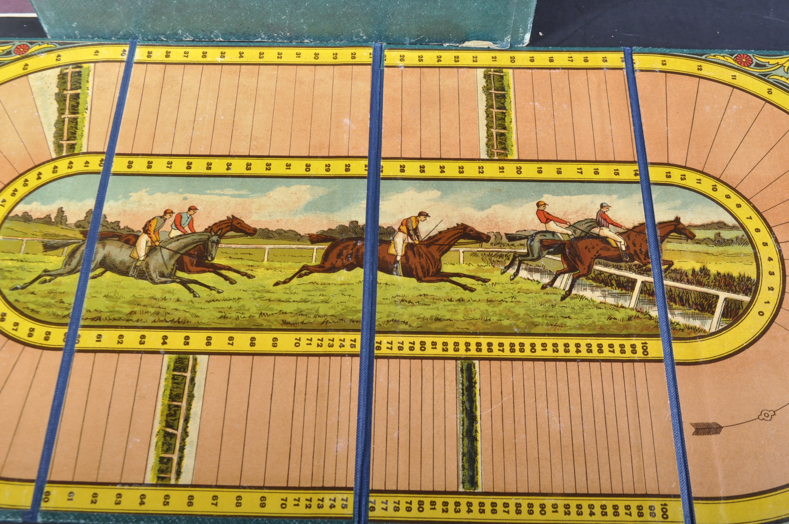 EARLY 20TH CENTURY CHAD VALLEY COMPENDIUM OF BOARD GAMES - Image 3 of 9