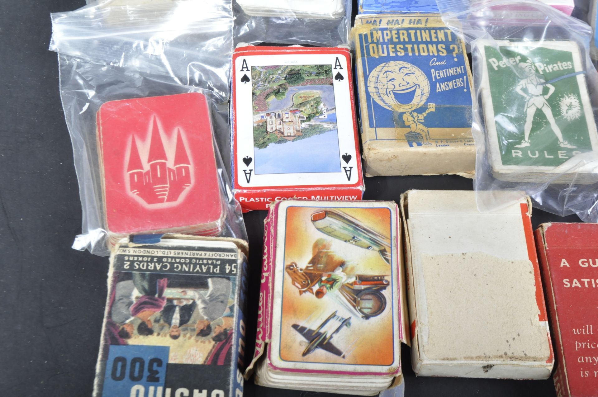 LARGE COLLECTION OF ASSORTED VINTAGE PLAYING CARD DECKS - Image 4 of 5
