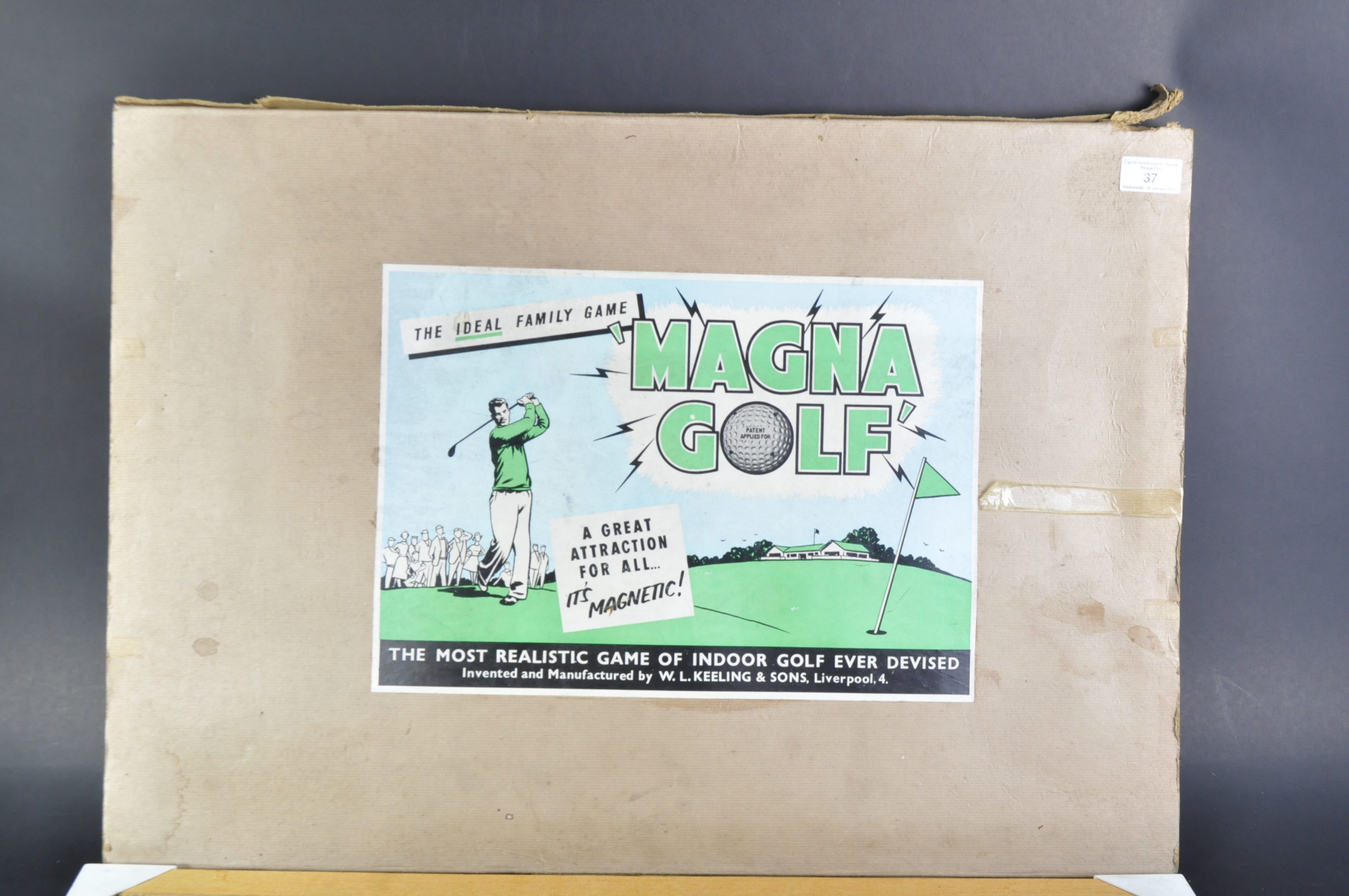 VINTAGE ' MAGNA GOLF ' MAGNETIC BOARD GAME - Image 2 of 6