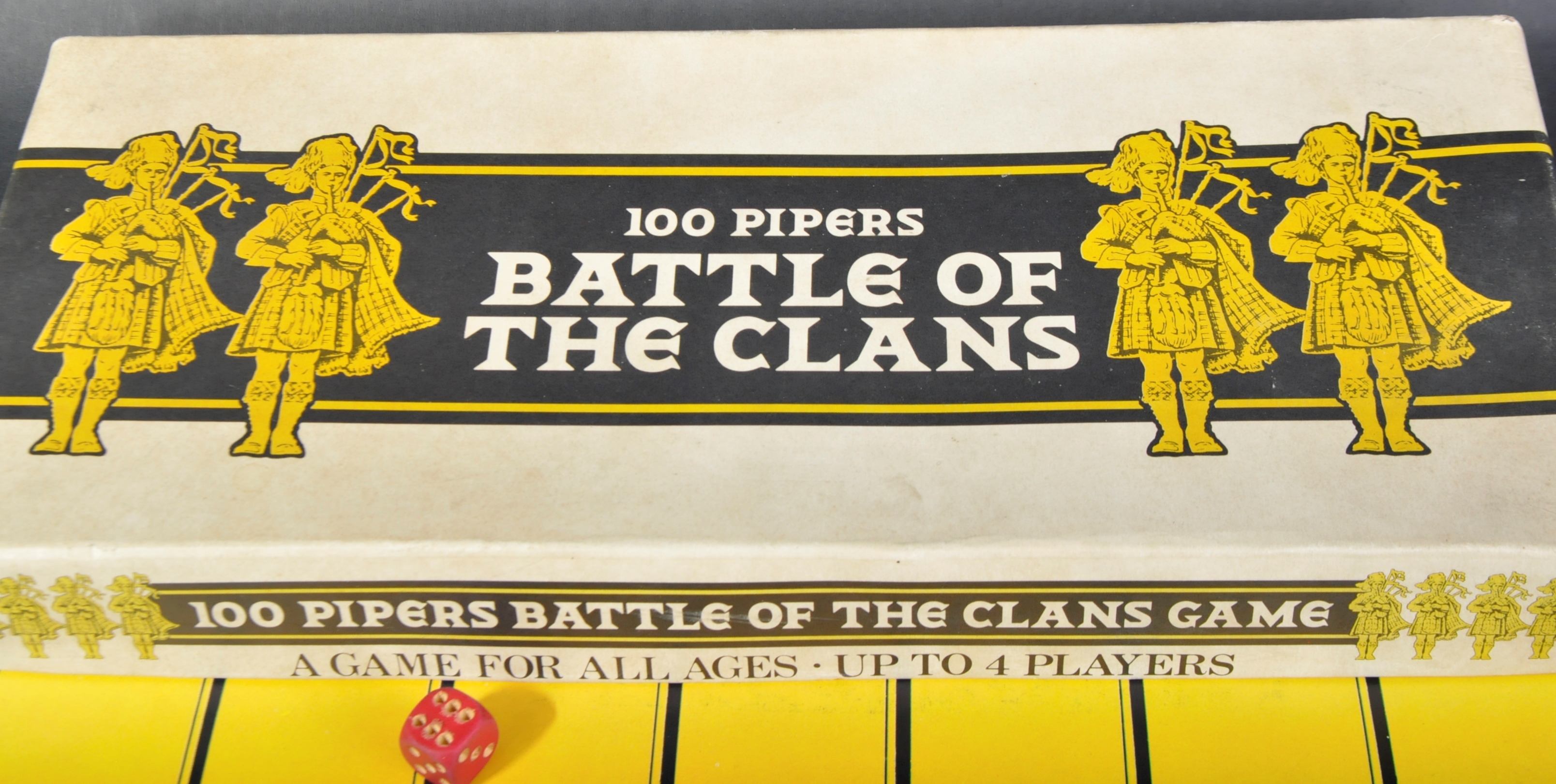 VINTAGE 100 PIPERS: BATTLE OF THE CLANS BOARD GAME - Image 4 of 5