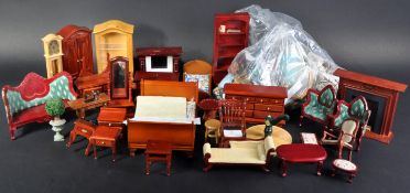 LARGE COLLECTION OF VINTAGE WOODEN DOLLS HOUSE FURNITURE