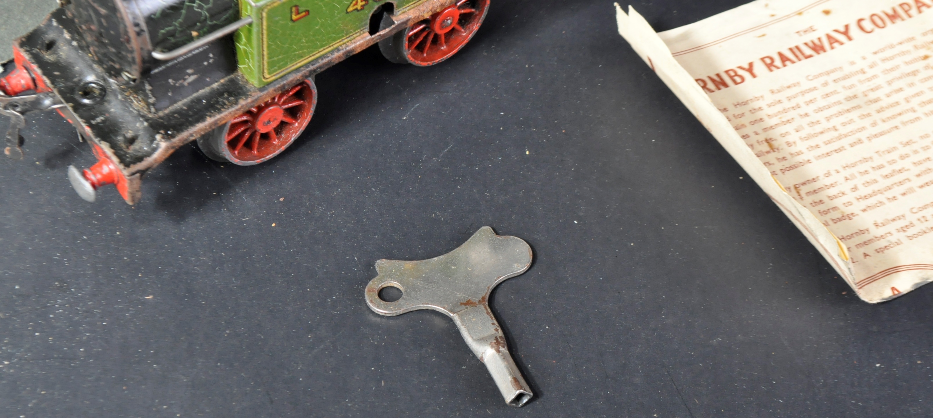 ORIGINAL VINTAGE HORNBY O GAUGE CLOCKWORK LOCOMOTIVE - Image 3 of 6