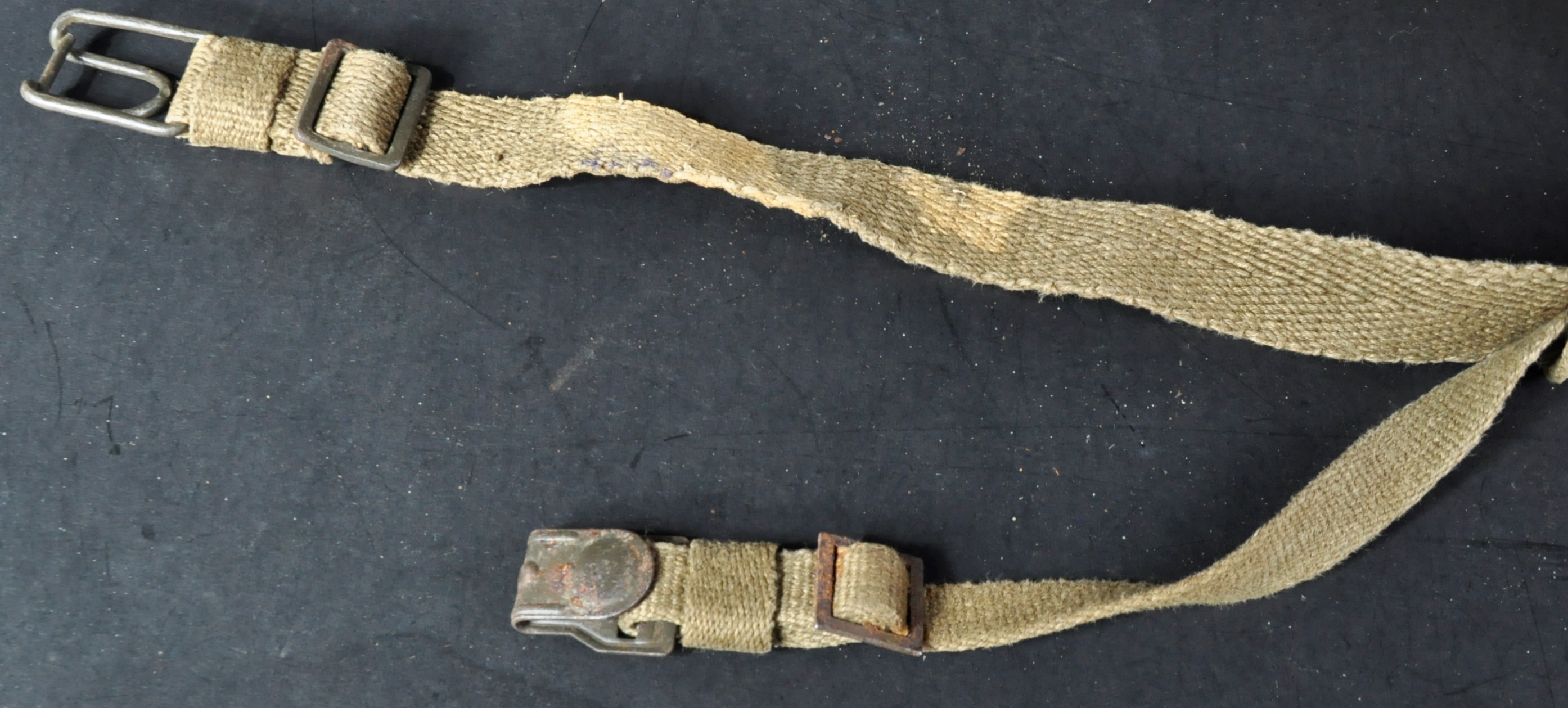 WWII SECOND WORLD WAR GERMAN UNIFORM WEBBING - Image 3 of 4