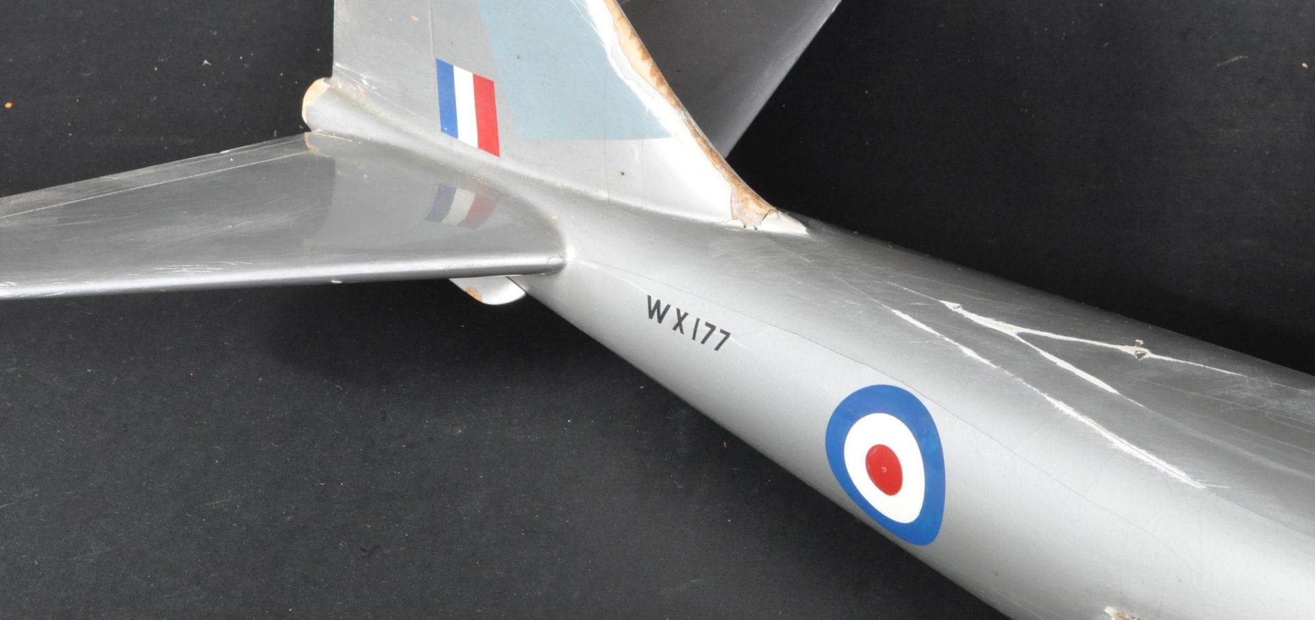 1950S RAF ROYAL AIR FORCE LARGE WOODEN MODEL CANBERRA BOMBER - Bild 4 aus 7
