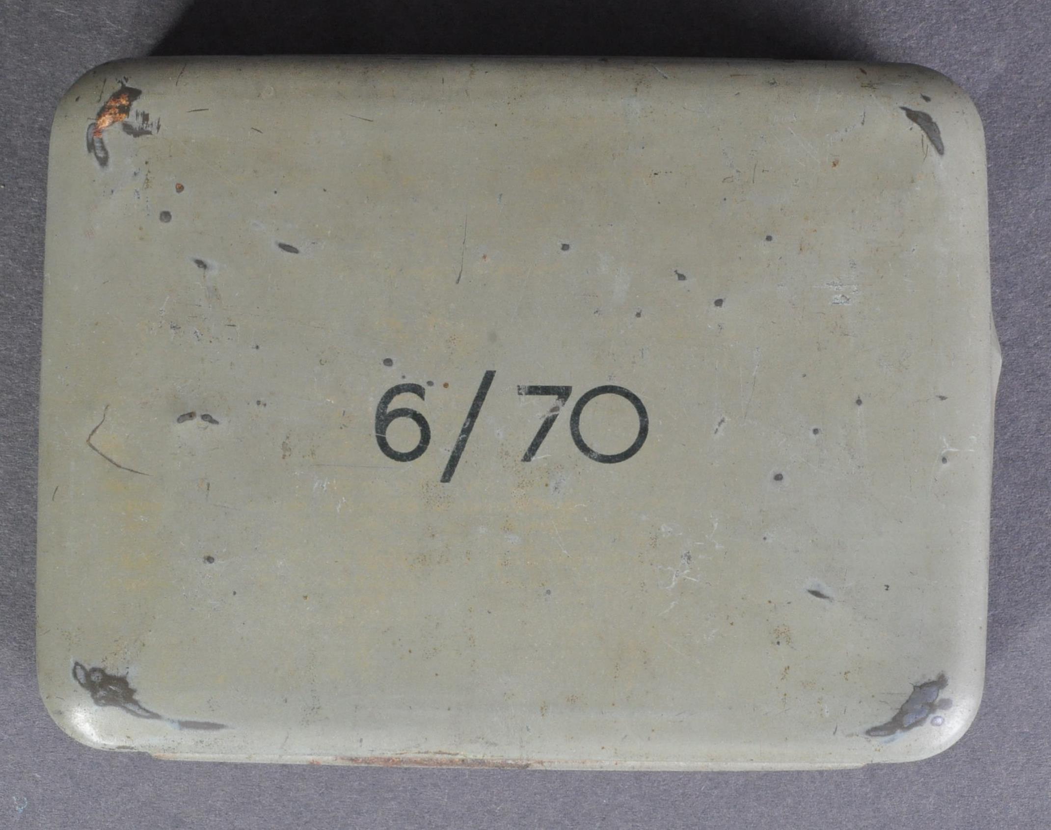 SCARCE WWII SECOND WORLD WAR SOE BOOBY TRAP MINE TIN - Image 3 of 4