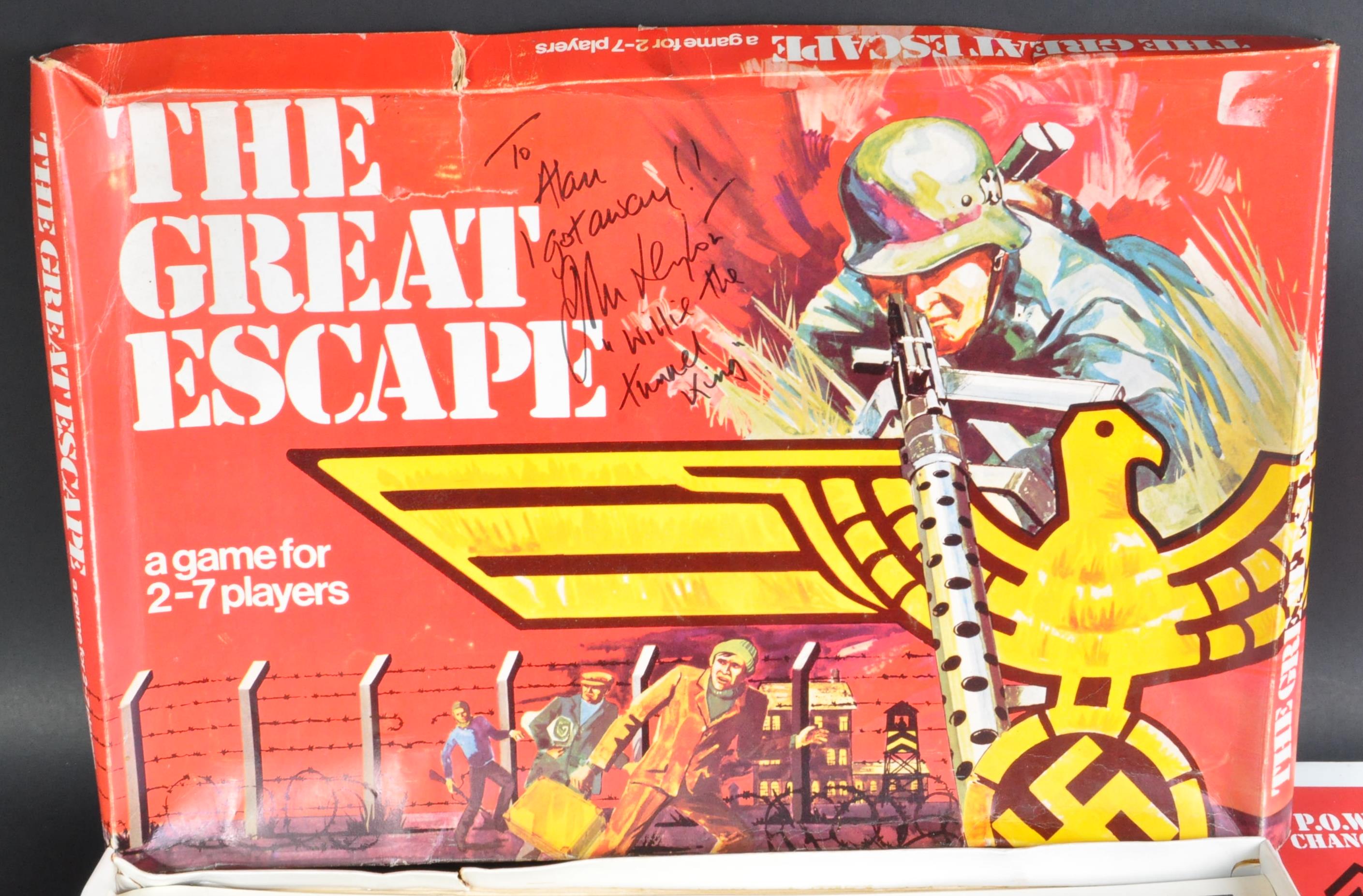 THE GREAT ESCAPE - VINTAGE BOARD GAME SIGNED BY JOHN LEYTON - Image 4 of 5