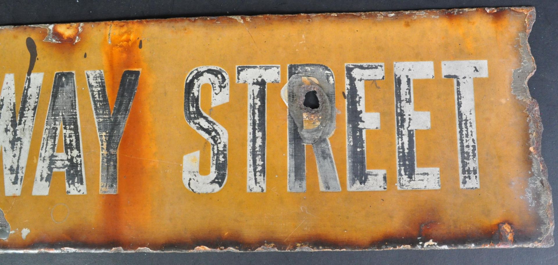 ORIGINAL ENAMEL AIR RAID SHELTER SIGN ' RAILWAY STREET ' - Image 3 of 4