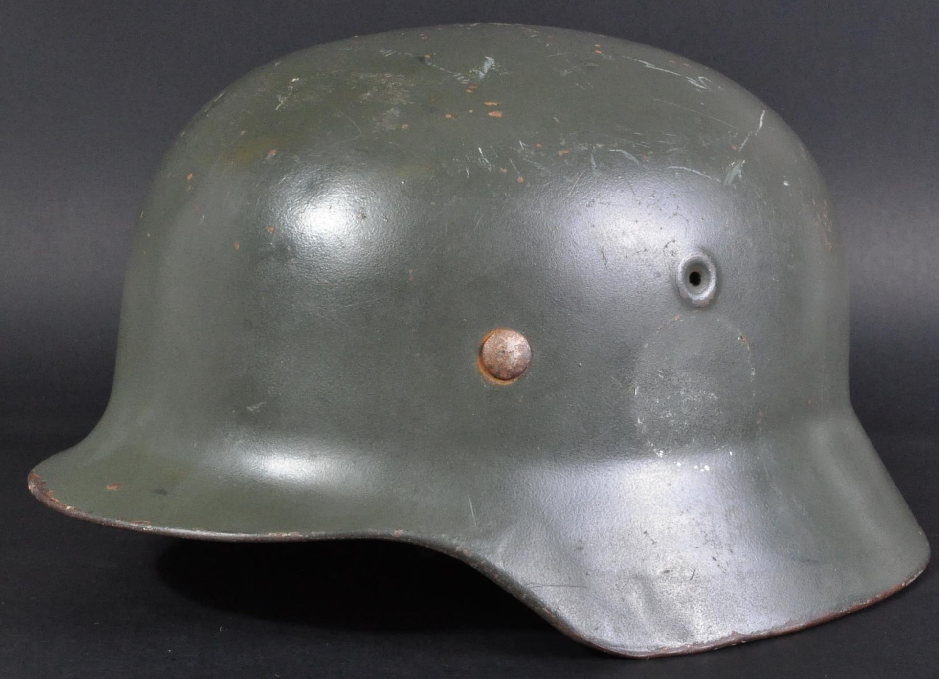 ORIGINAL WWII SECOND WORLD WAR GERMAN M40/M52 HELMET