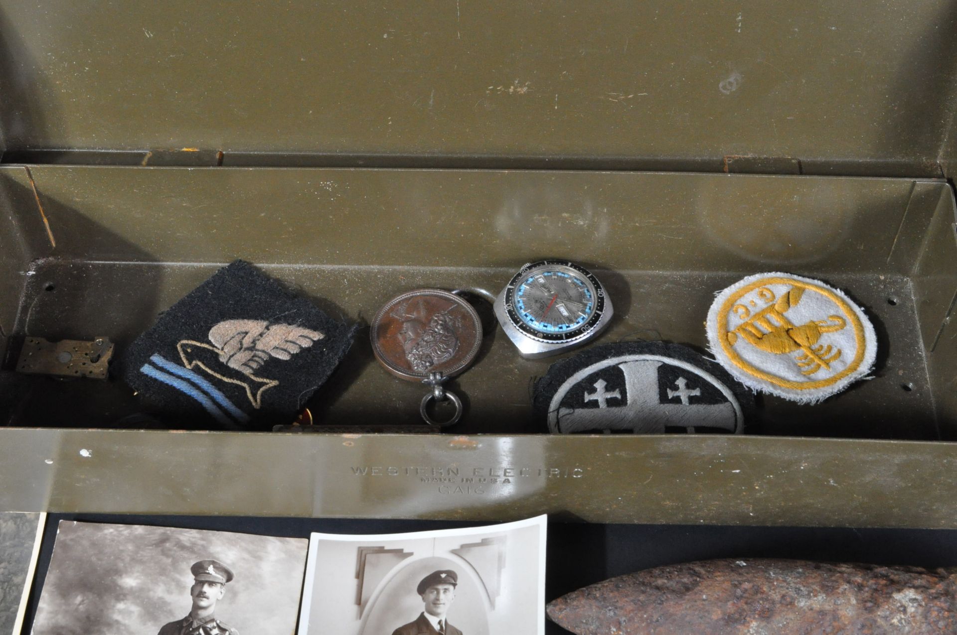 COLLECTION OF ASSORTED WWII SECOND WORLD WAR & OTHER ITEMS - Image 6 of 6