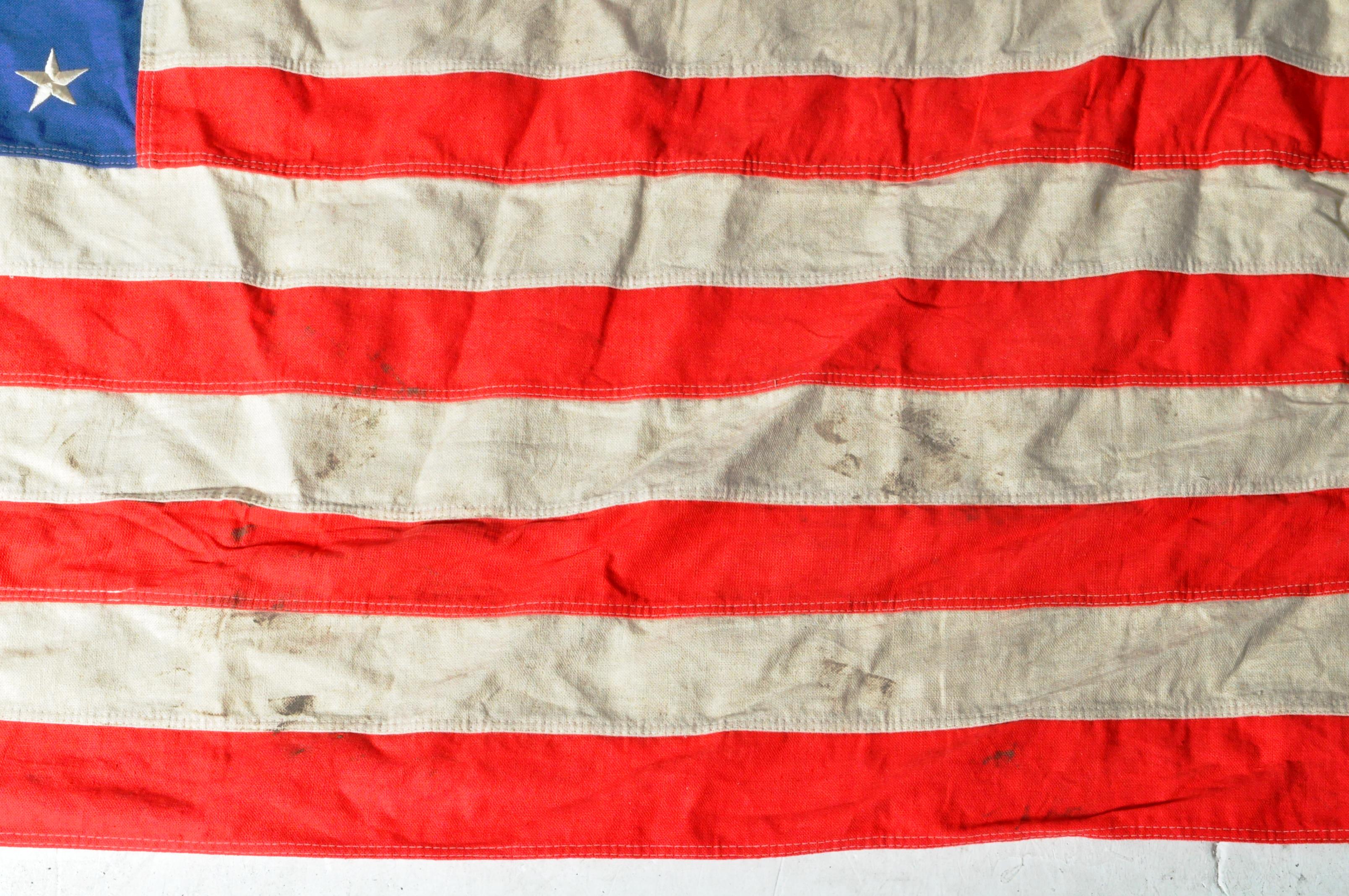 LARGE 20TH CENTURY AMERICAN STARS & STRIPES FLAG - Image 3 of 5