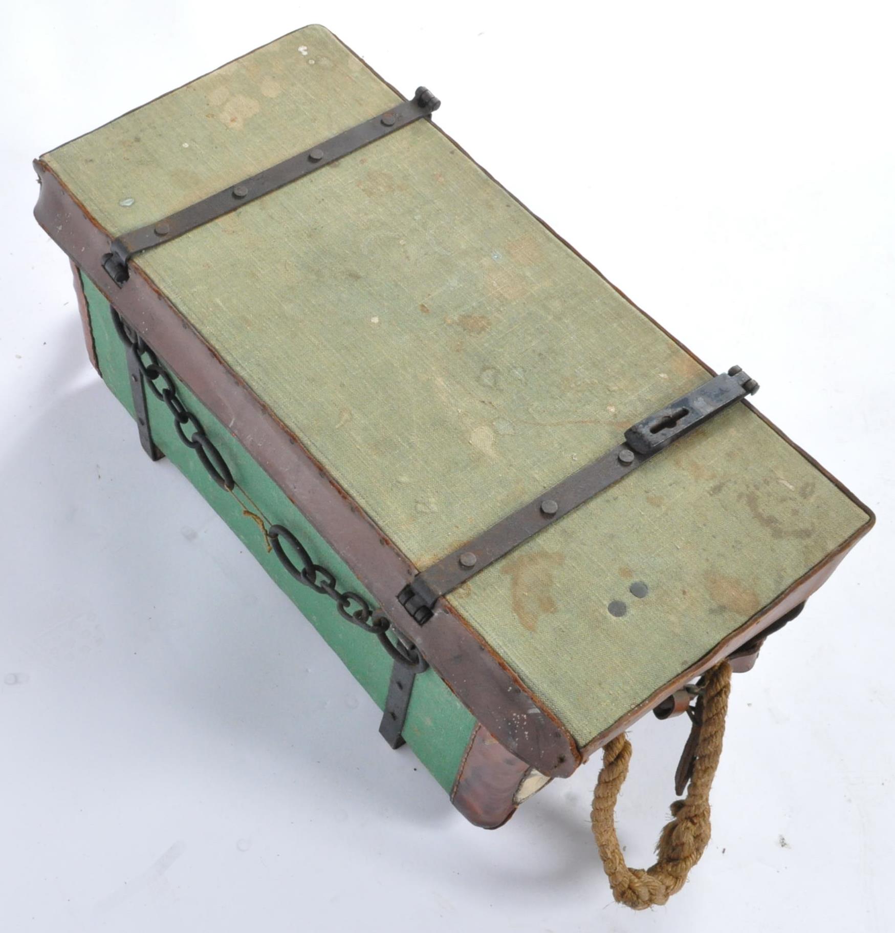 WWII SECOND WORLD WAR FIRST AID ' DENTAL OUTFIT ' AIR DROP BOX - Image 4 of 4