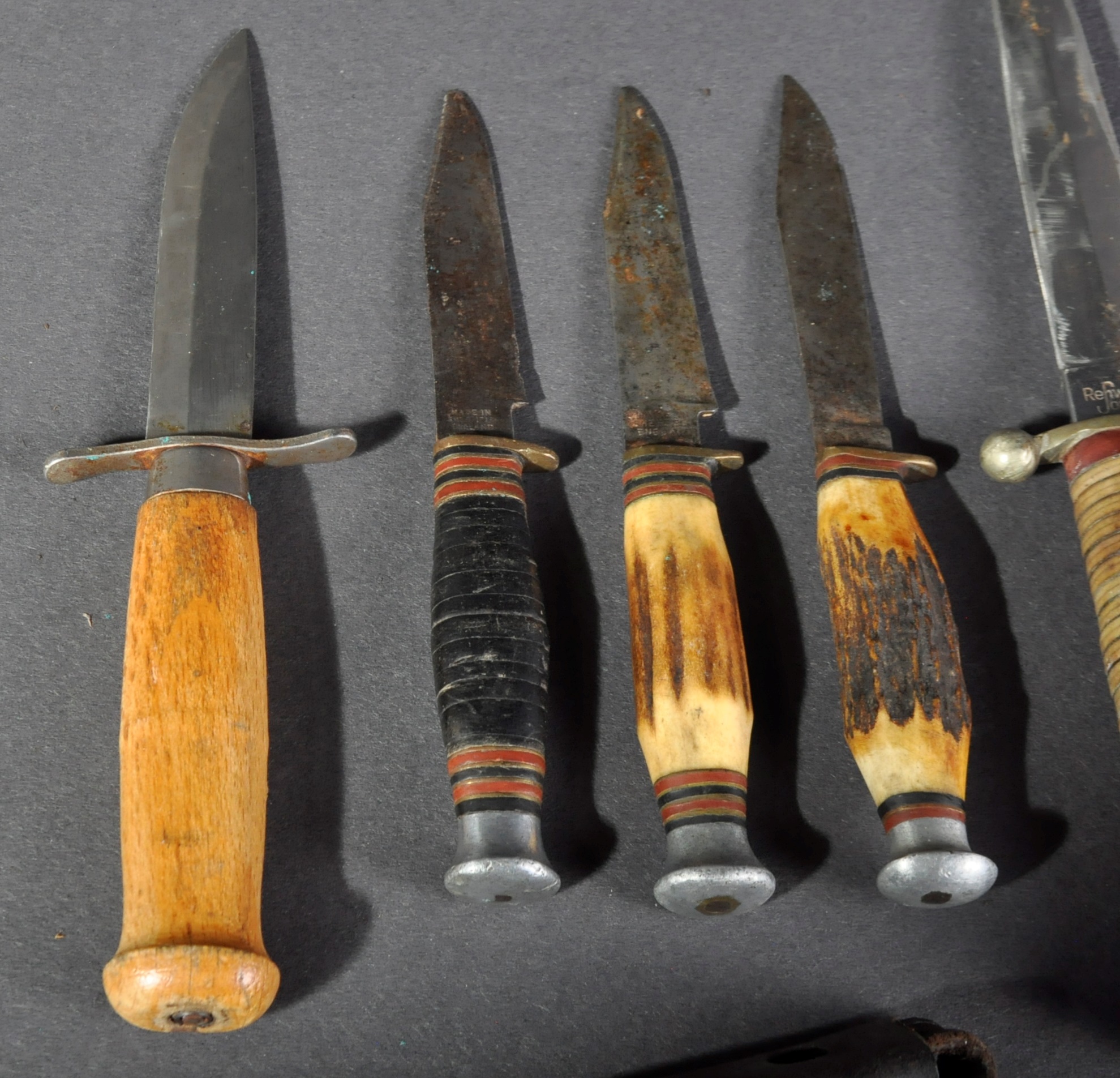 COLLECTION OF ASSORTED KNIVES / DAGGERS - GERMAN, BRITISH ETC - Image 3 of 7