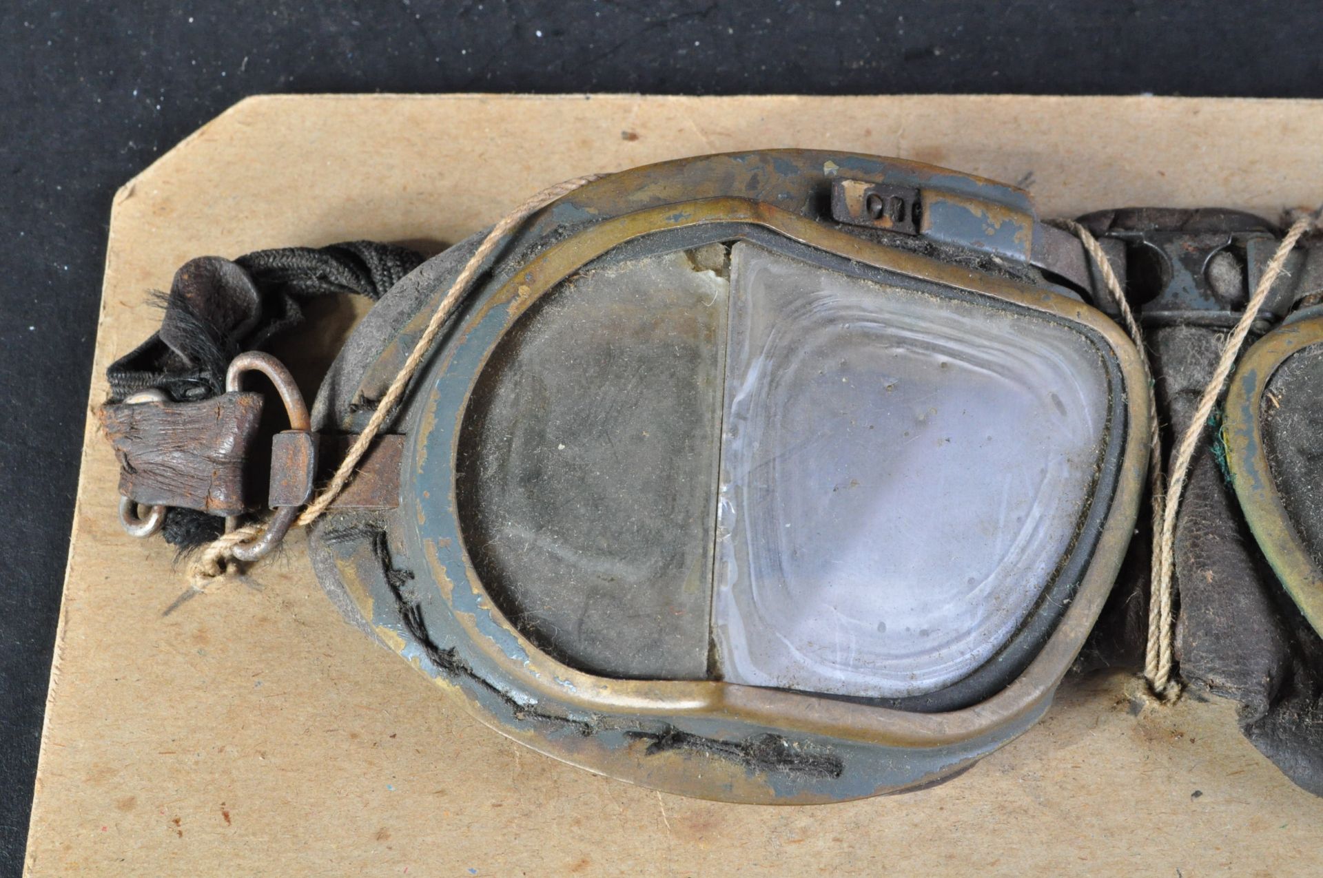 DAMBUSTERS / 617 SQN - PAIR OF FLYING GOGGLES FROM WRECKAGE - Image 5 of 6