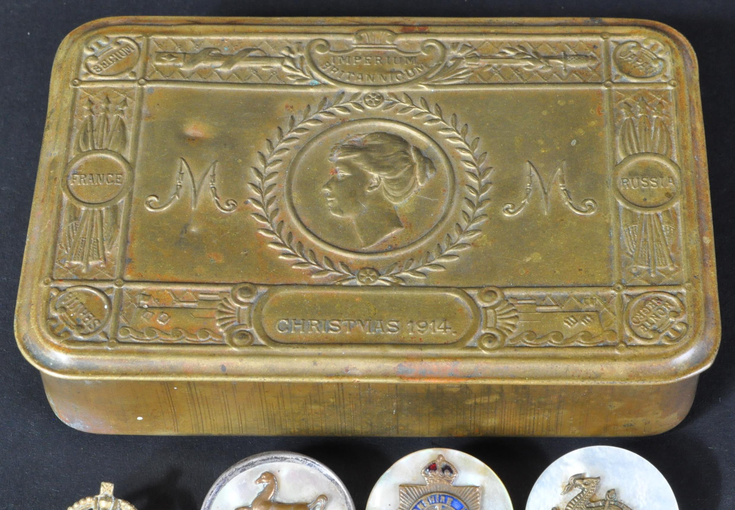 WWI FIRST WORLD WAR PRINCESS MARY GIFT TIN & SWEETHEART BROOCHES - Image 4 of 4