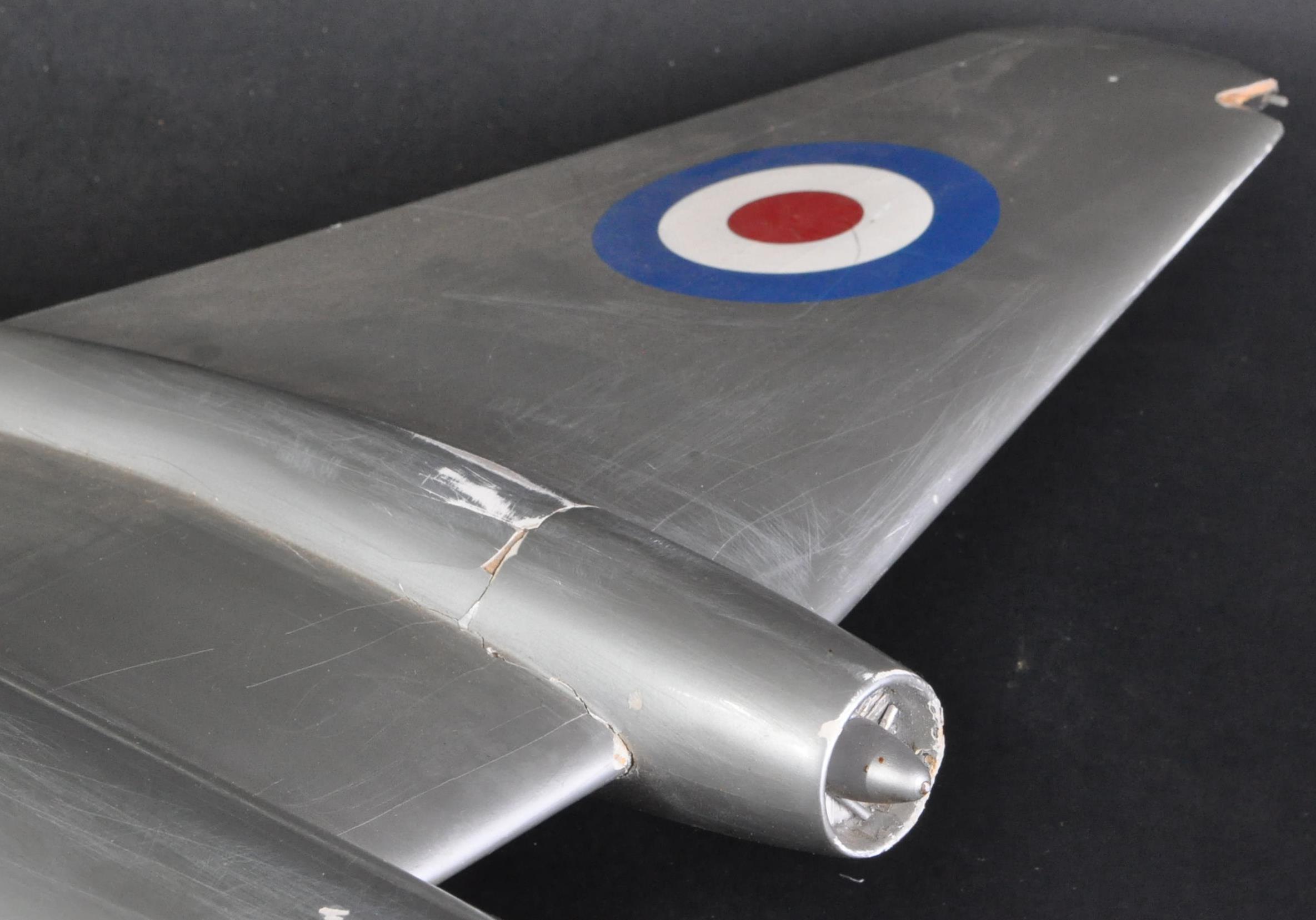 1950S RAF ROYAL AIR FORCE LARGE WOODEN MODEL CANBERRA BOMBER - Image 6 of 7