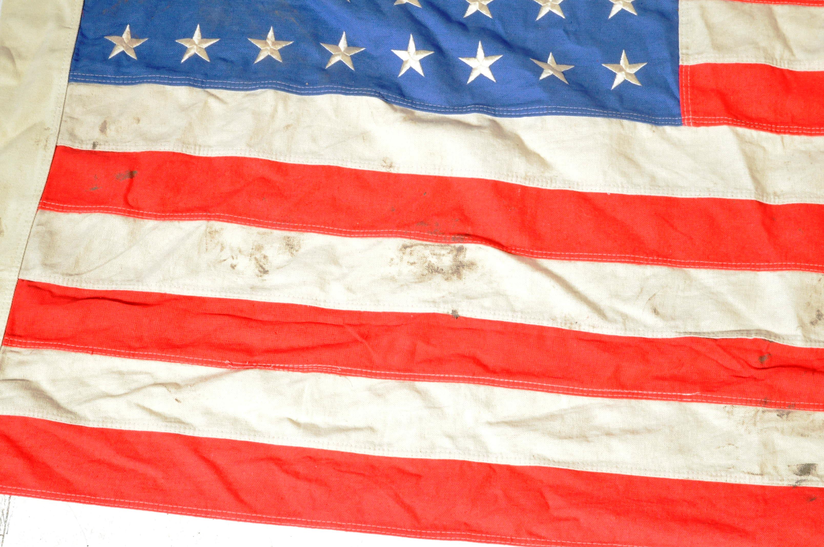 LARGE 20TH CENTURY AMERICAN STARS & STRIPES FLAG - Image 4 of 5