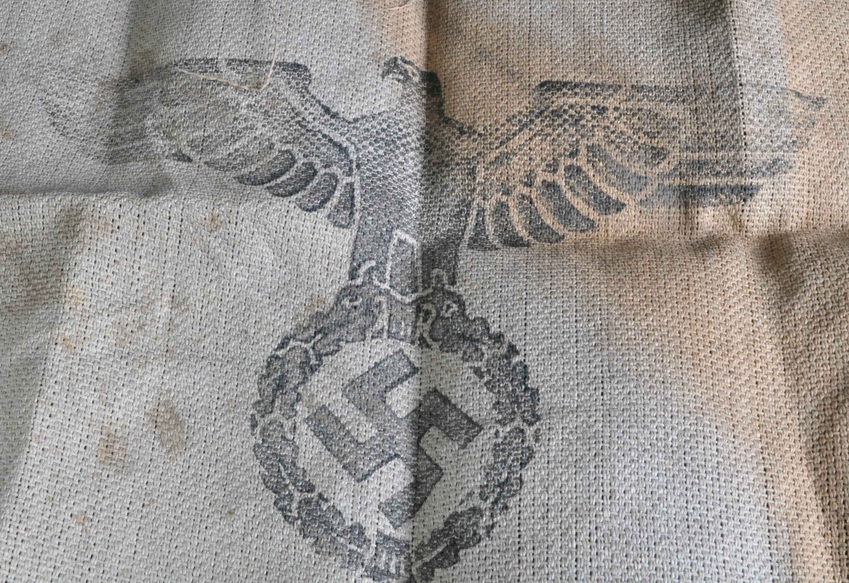 ORIGINAL WWII SECOND WORLD WAR GERMAN NAZI GRAIN SACK EMBLEM - Image 2 of 4