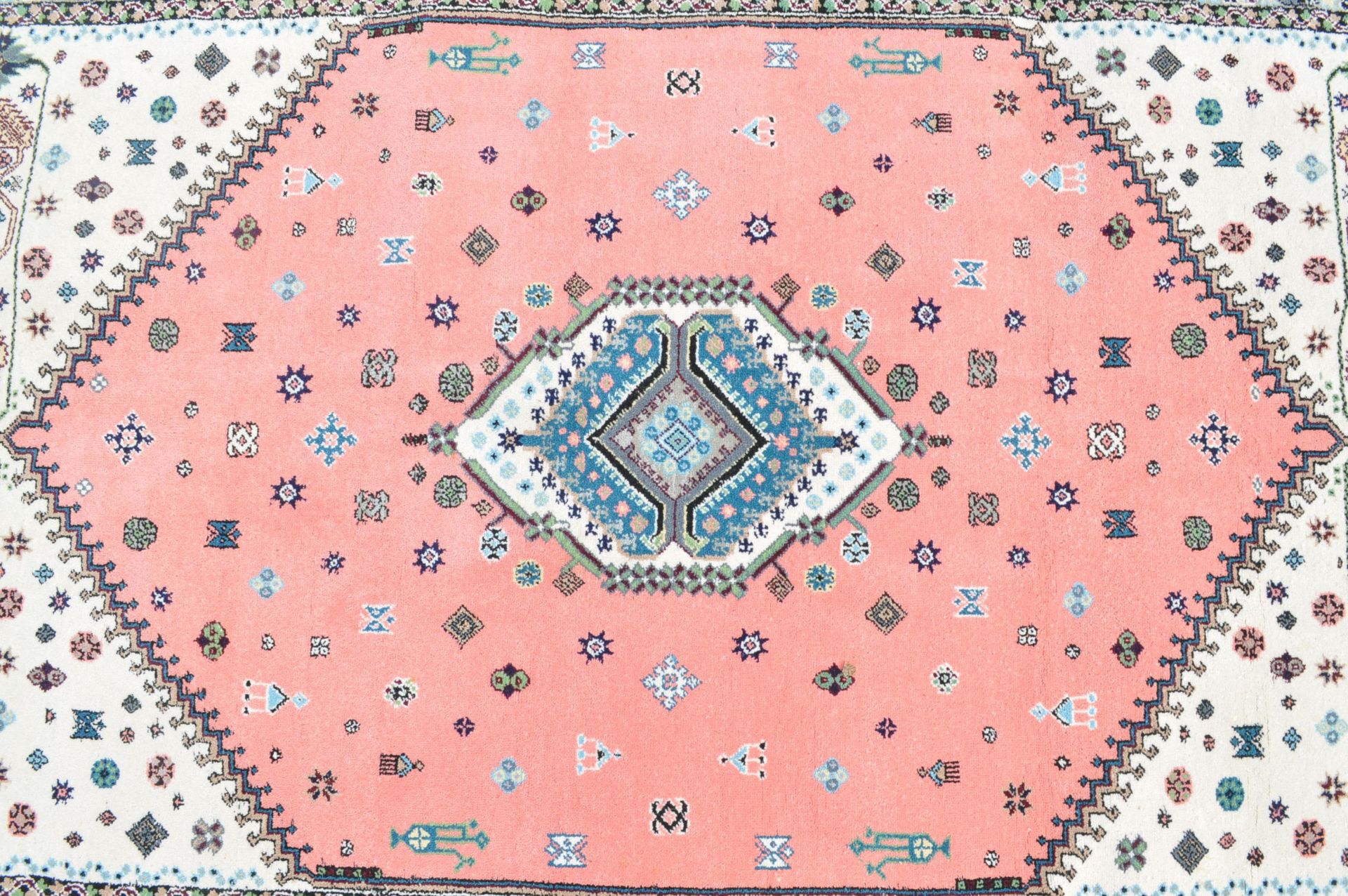 VINTAGE 20TH CENTURY MOROCCAN RUG - Image 4 of 7