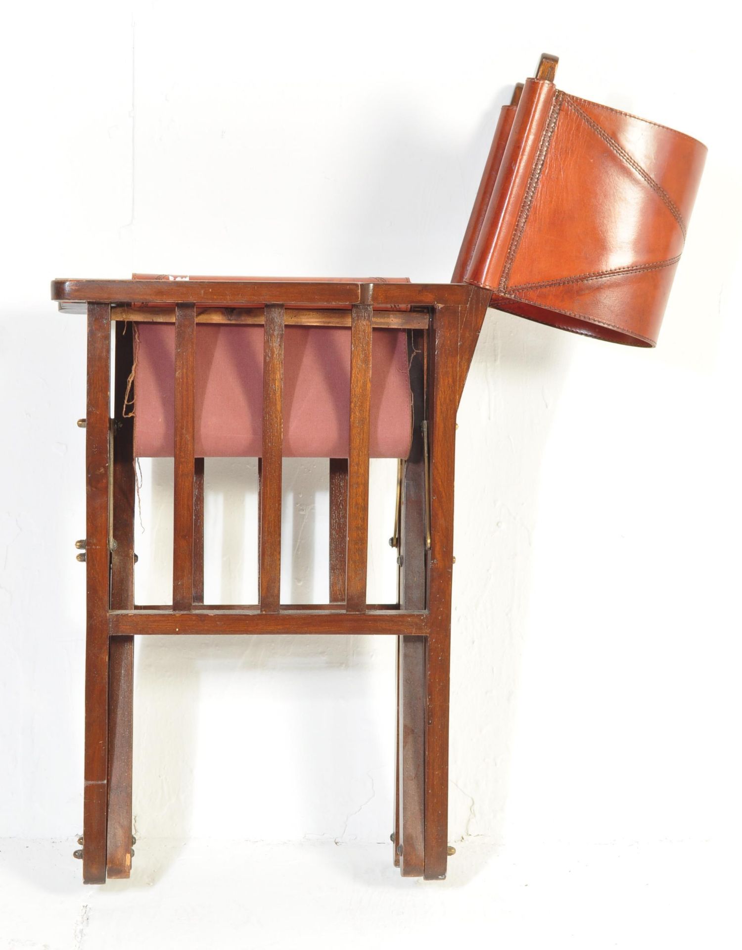 VINTAGE 20TH CENTURY LEATHER DIRECTORS FOLDING CHAIR - Image 9 of 9