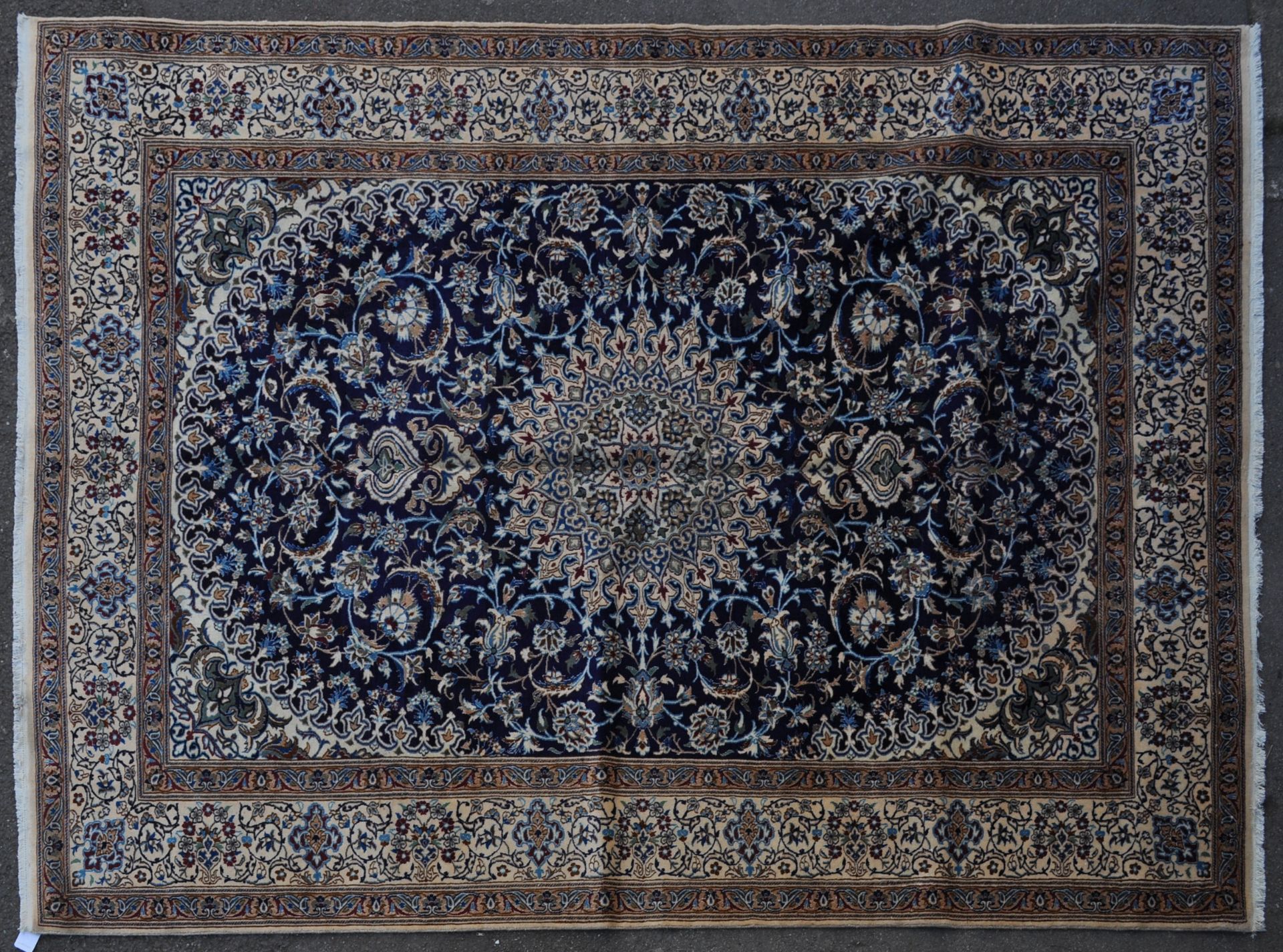 20TH CENTURY PERSIAN ISLAMIC HAND MADE WOOL & SILK NAIN RUG