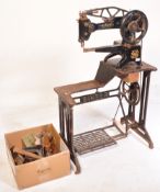 VINTAGE 20TH CENTURY SINGER LEATHER WORKING MACHINE MODEL 29K58