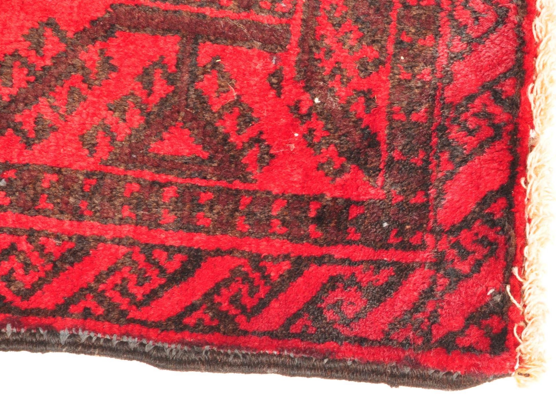 20TH CENTURY PERSIAN ISLAMIC HAND MADE WOOL TUKOMAN RUG - Image 3 of 4