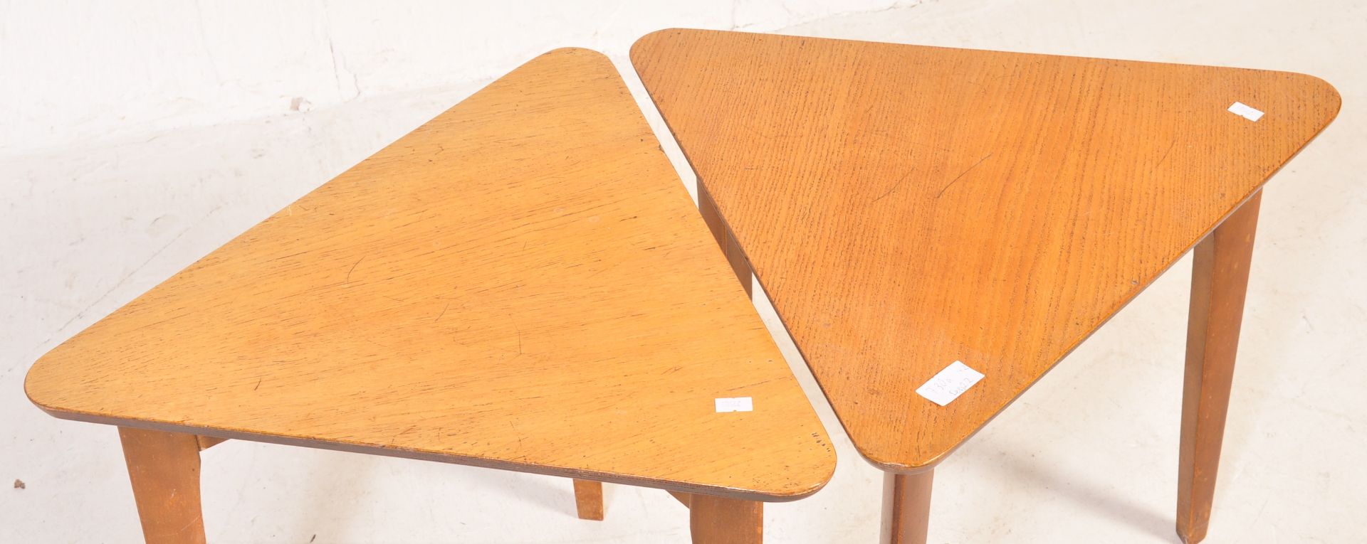 PAIR OF VINTAGE LEBUS LINK TRIANGULAR SIDE TABLES - Image 3 of 4