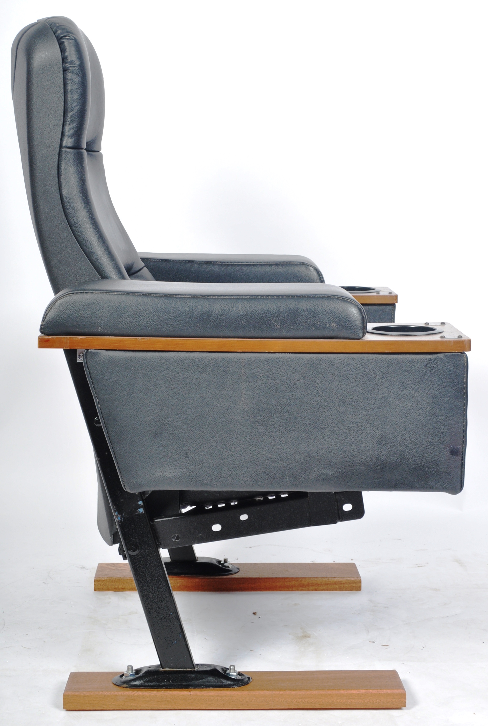 20TH CENTURY LARGE HOME CINEMA / GAMING CHAIR - Image 8 of 11