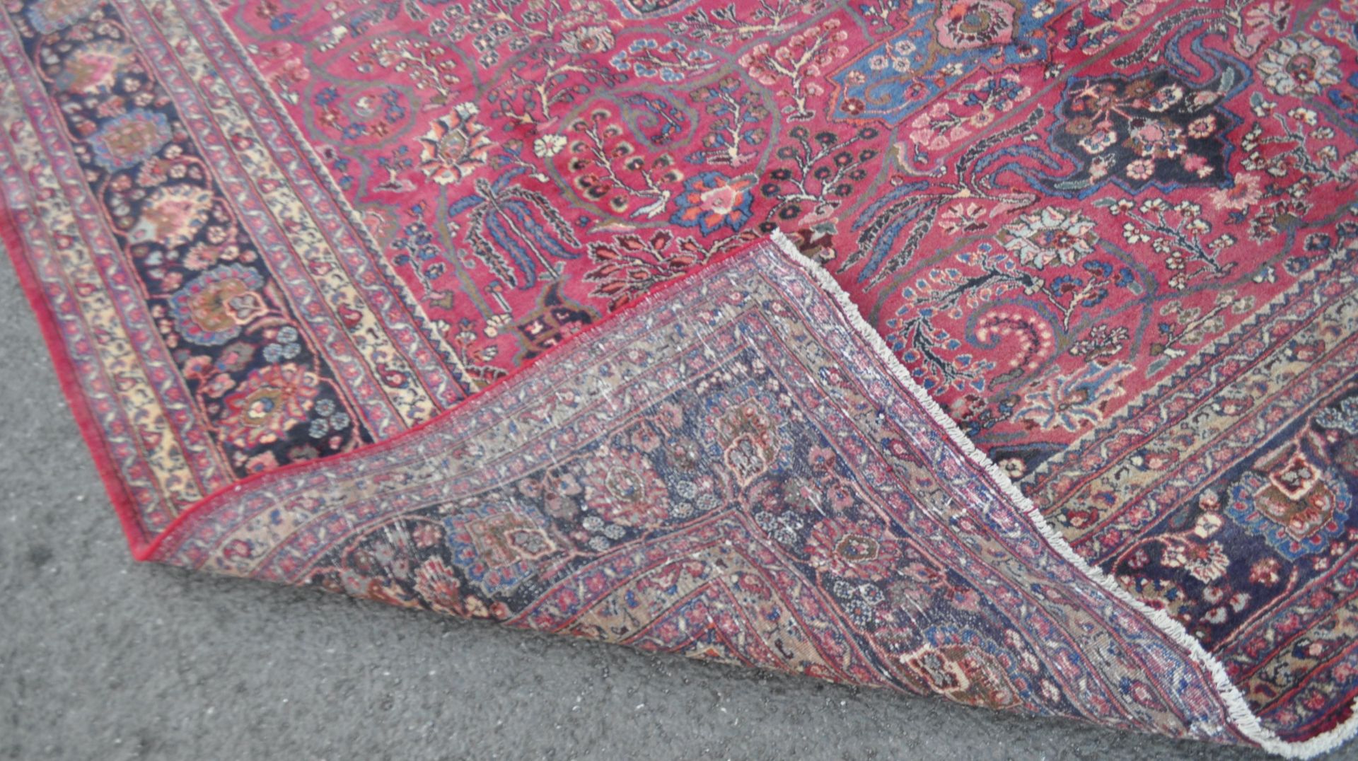 20TH CENTURY PERSIAN ISLAMIC HAND MADE NESHED RUG - Image 3 of 6