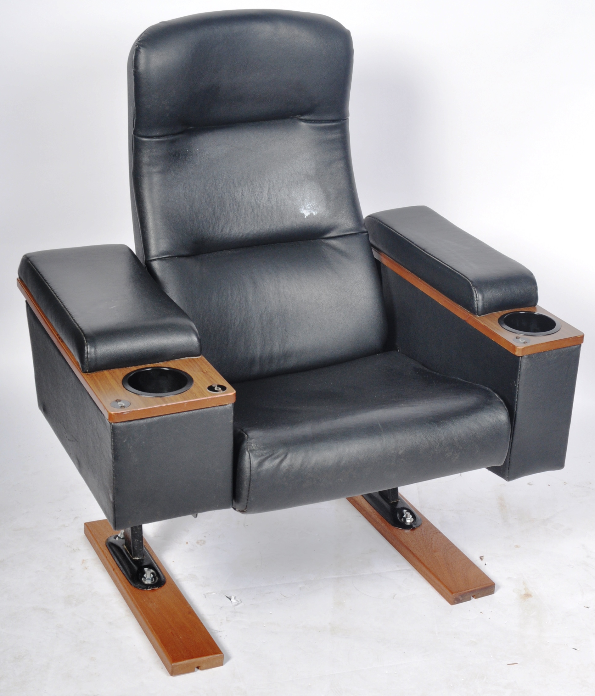 20TH CENTURY LARGE HOME CINEMA / GAMING CHAIR - Image 2 of 11