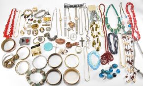 LARGE COLLECTION OF VINTAGE COSTUME JEWELLERY