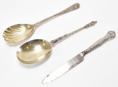 TWO EDWARDIAN SILVER HALLMARKED SPOONS & SILVER HANDLED KNIFE