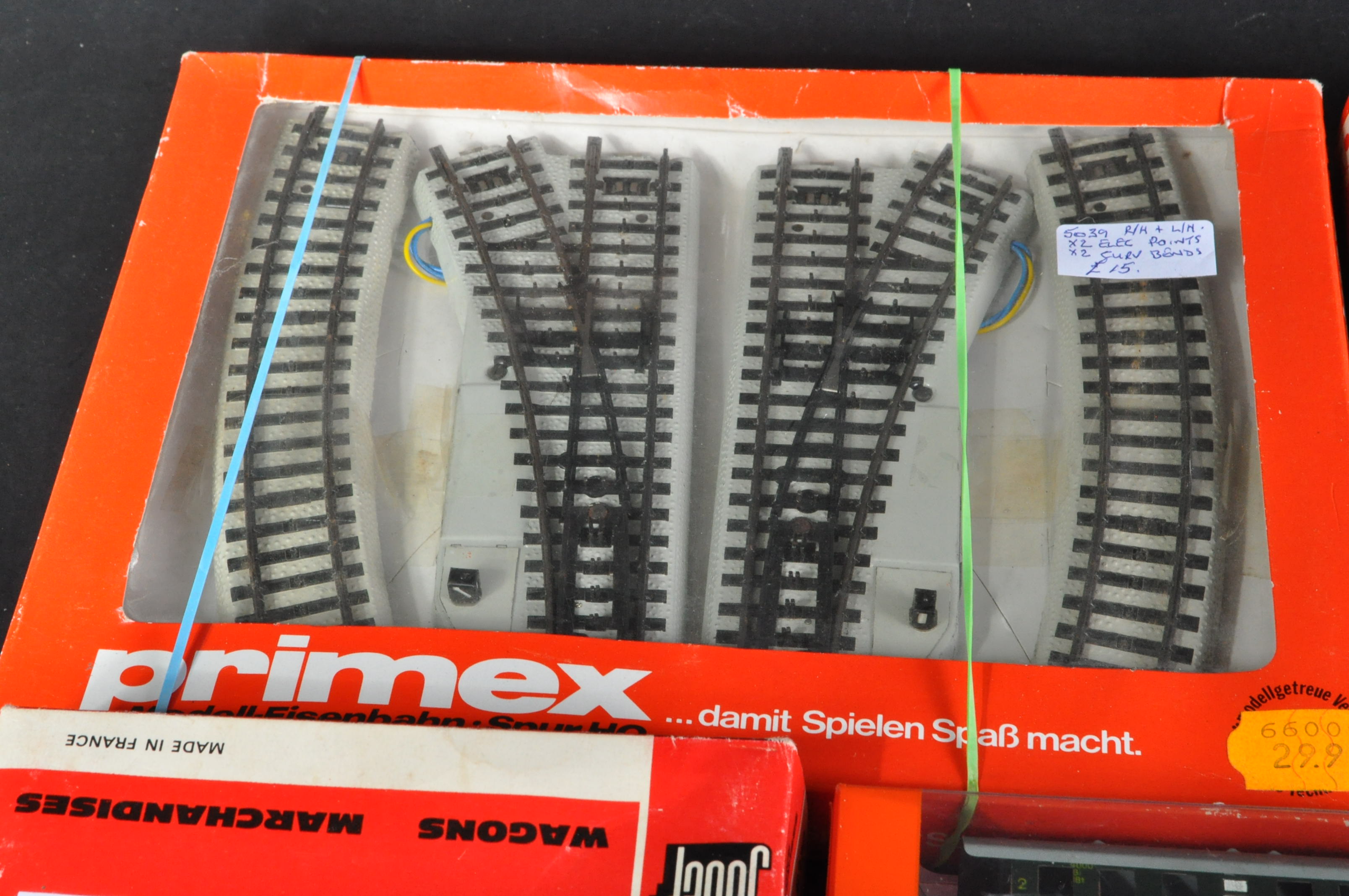 COLLECTION OF PRIMEX AND JOUEF HO / 00 GAUGE TRAINSET WAGONS & TRACK - Image 6 of 7