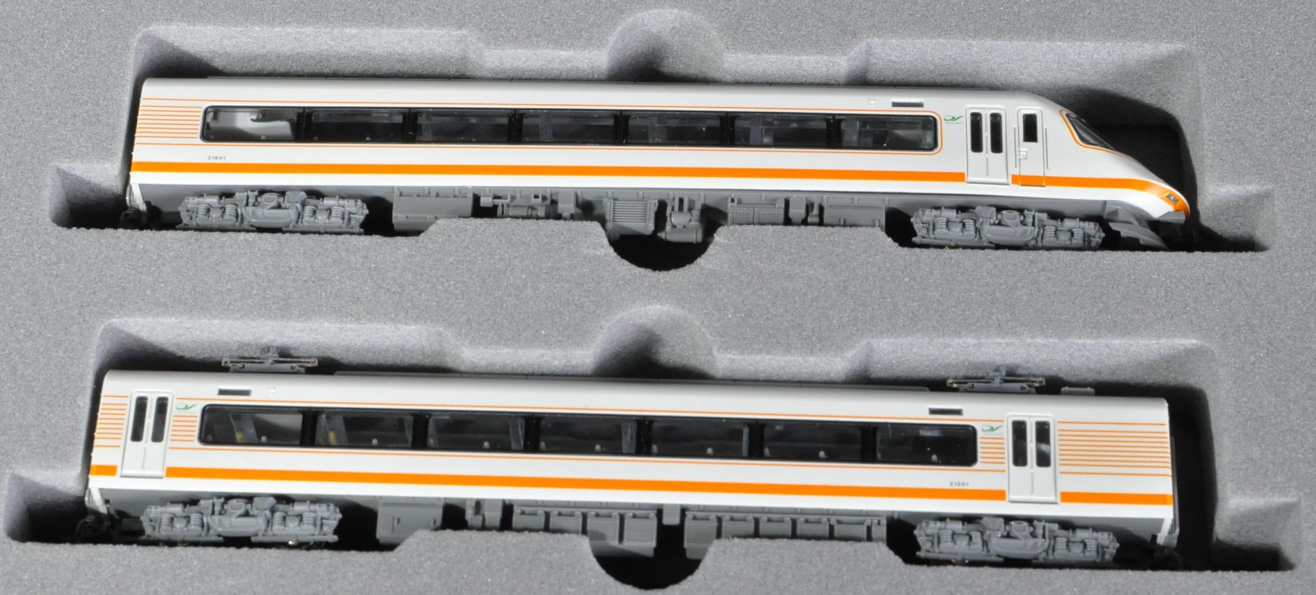 JAPANESE KATO MADE N GAUGE MODEL RAILWAY ' URBAN LINER ' SET - Bild 2 aus 5