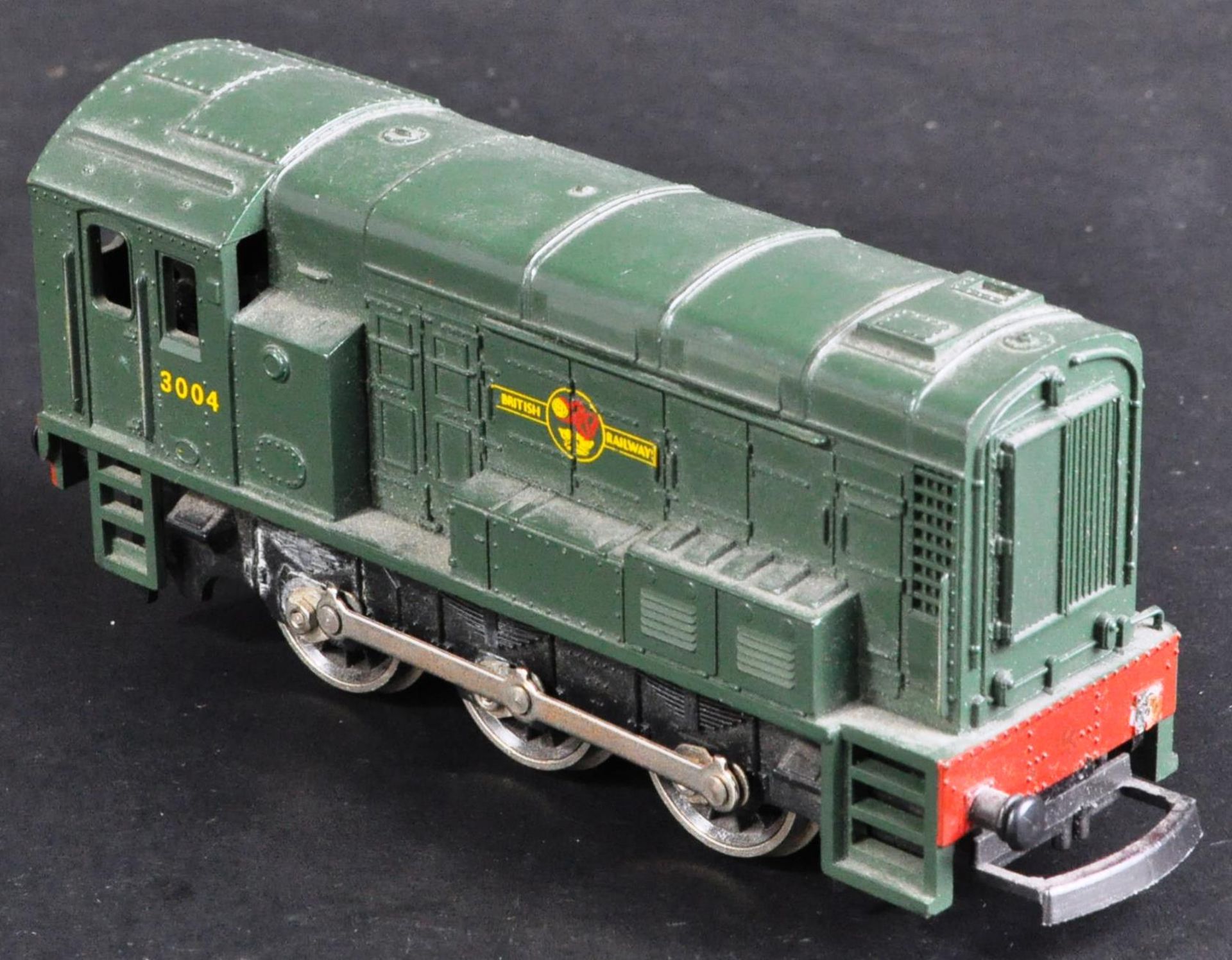 COLLECTION OF 00 GAUGE MODEL RAILWAY TRAINSET LOCOMOTIVES - Image 4 of 7