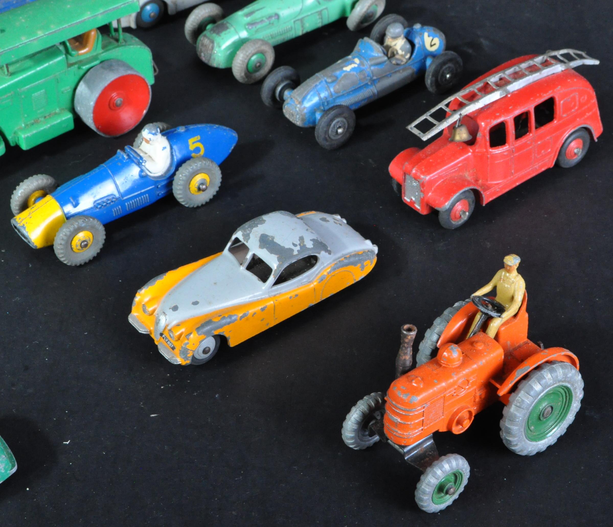 COLLECTION OF ASSORTED VINTAGE DINKY TOYS DIECAST MODELS - Image 5 of 8