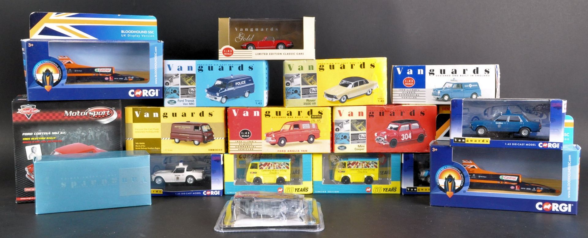 COLLECTION OF ASSORTED DIECAST MODEL CARS & OTHER VEHICLES