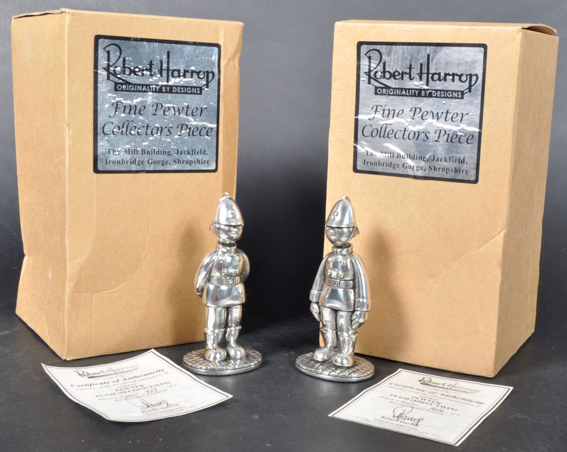 CAMBERWICK GREEN – ROBERT HARROP – FIGURINES / STATUES