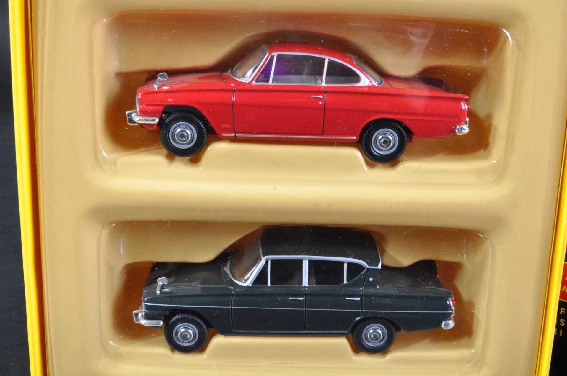 COLLECTION OF X10 ASSORTED LLEDO VANGAURDS DIECAST CARS - Image 4 of 4