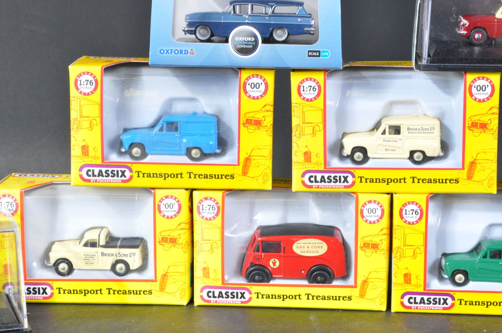 COLLECTION OF ASSORTED 1/76 SCALE DIECAST MODEL CARS - Bild 4 aus 6