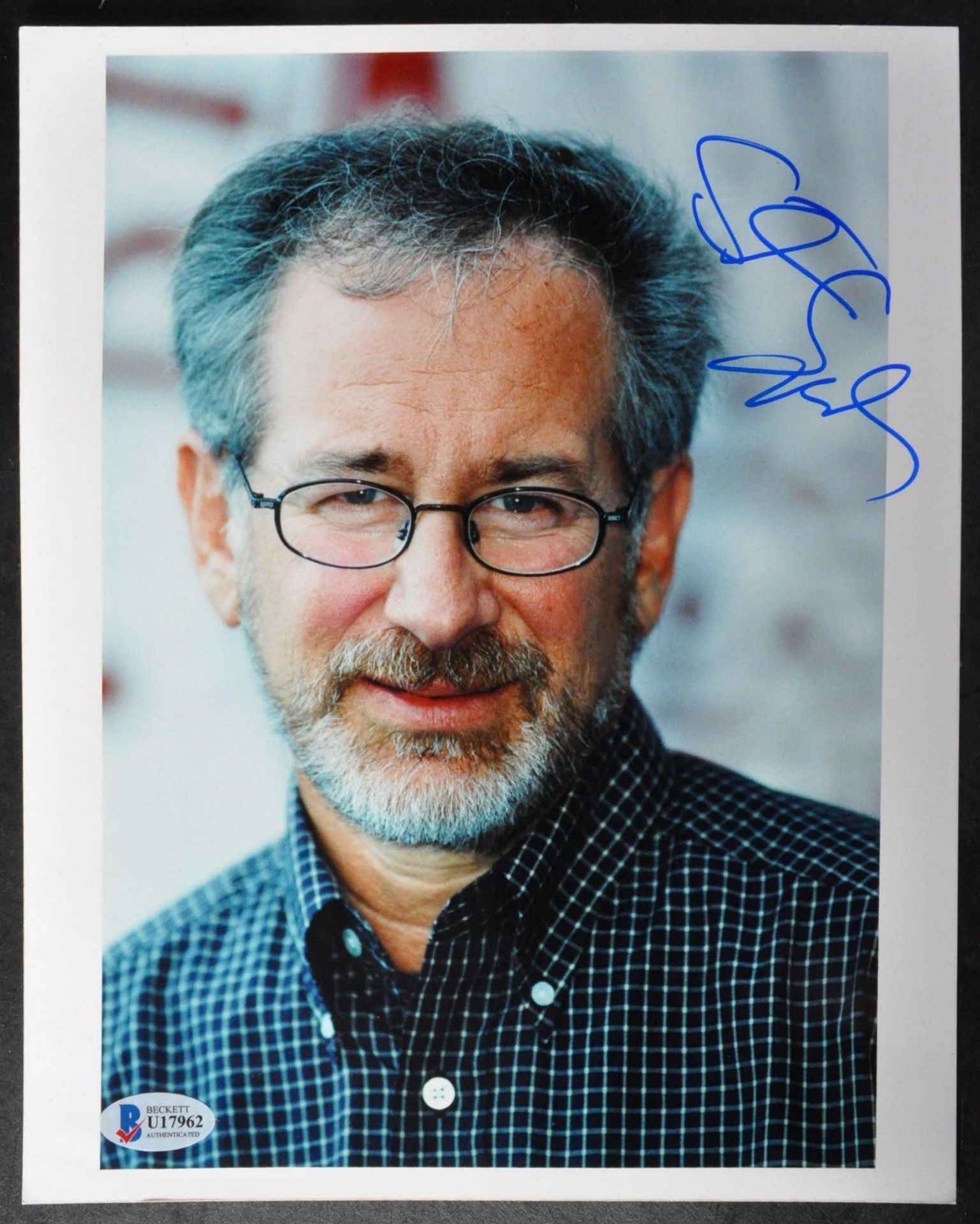 STEPHEN SPIELBERG - DIRECTOR - SCARCE AUTOGRAPHED PHOTO - BECKETT