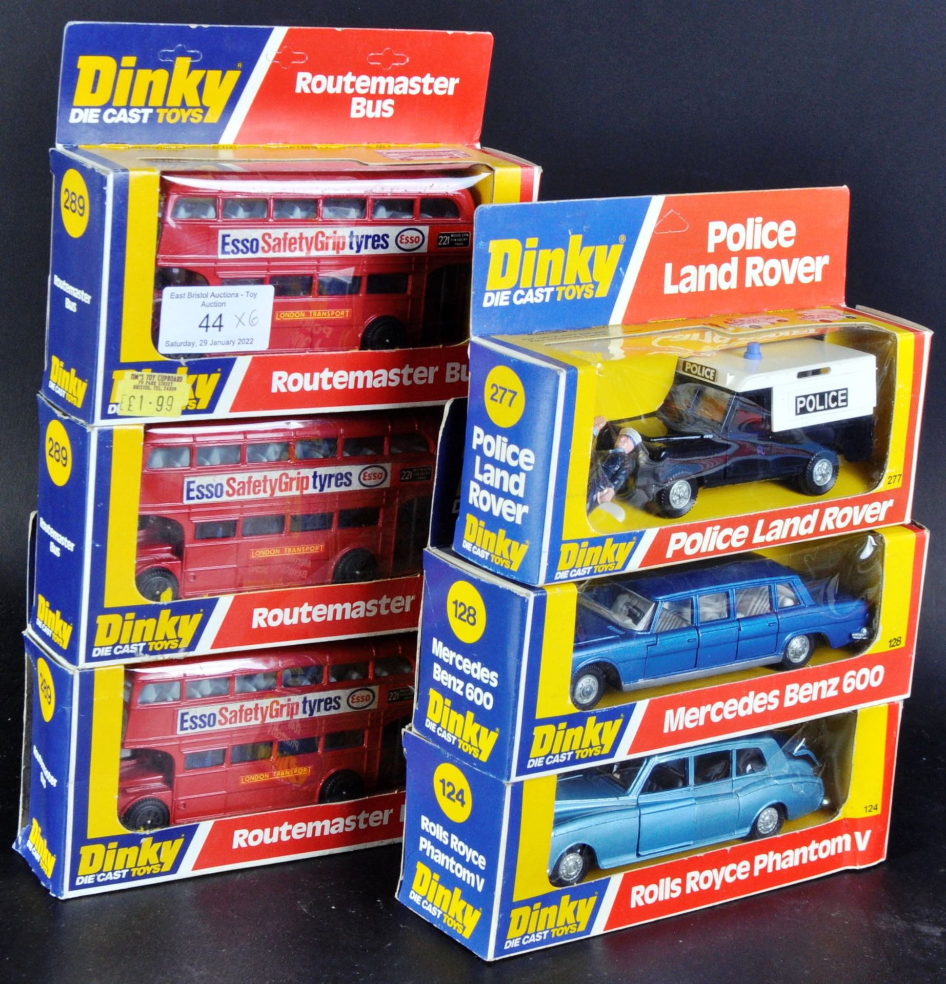 COLLECTION OF VINTAGE DINKY TOYS DIECAST MODEL CARS & BUSES - Image 5 of 6